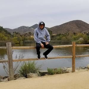 Meet your Posher, Cesar